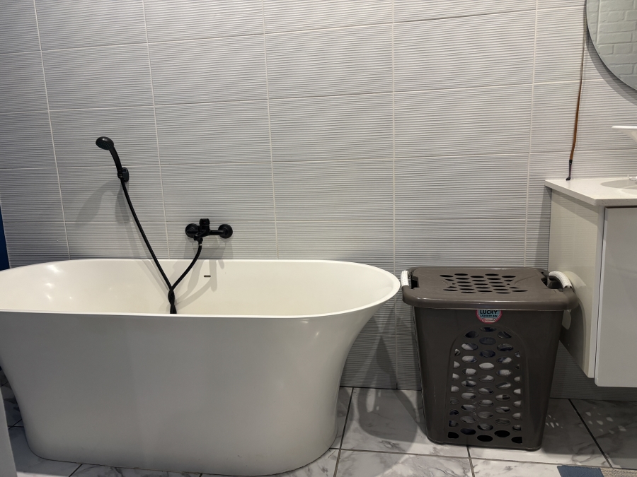 2 Bedroom Property for Sale in Glenwood Western Cape